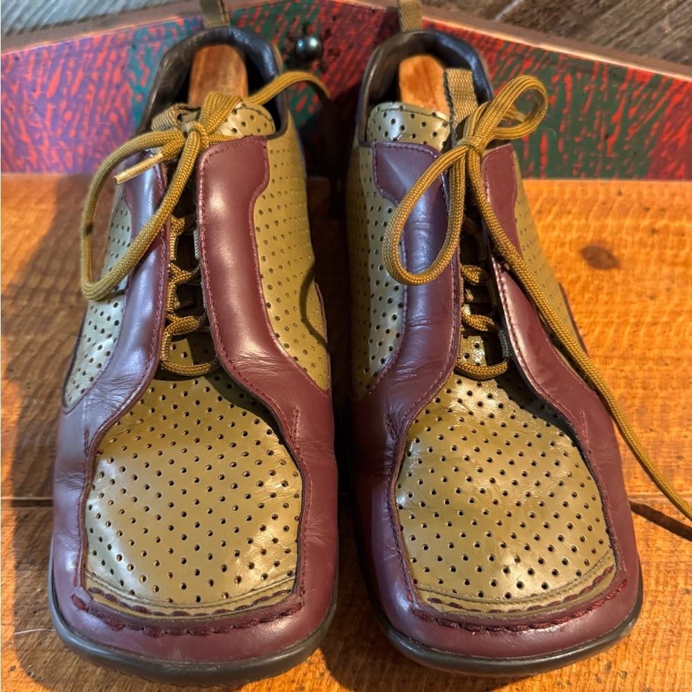 Stylish Men's Leather Shoes in Olive and Burgundy